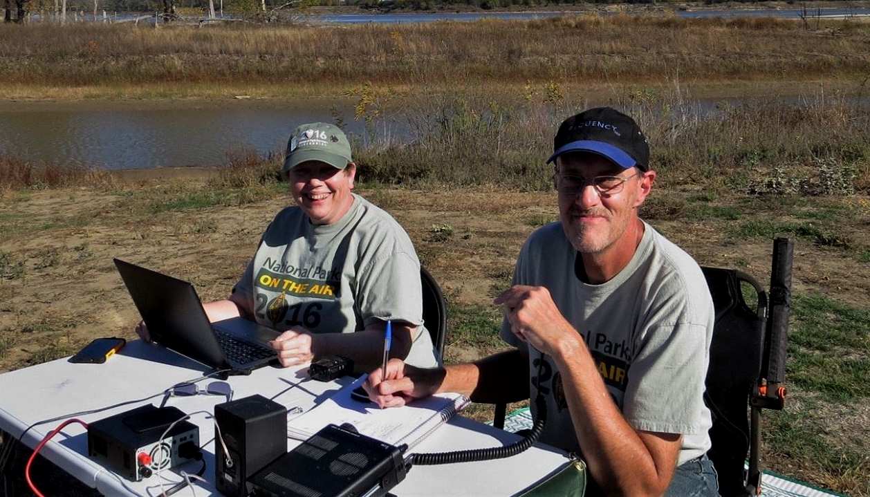 N0TRK and K0CTU as K0USA at the Missouri National Recreational River